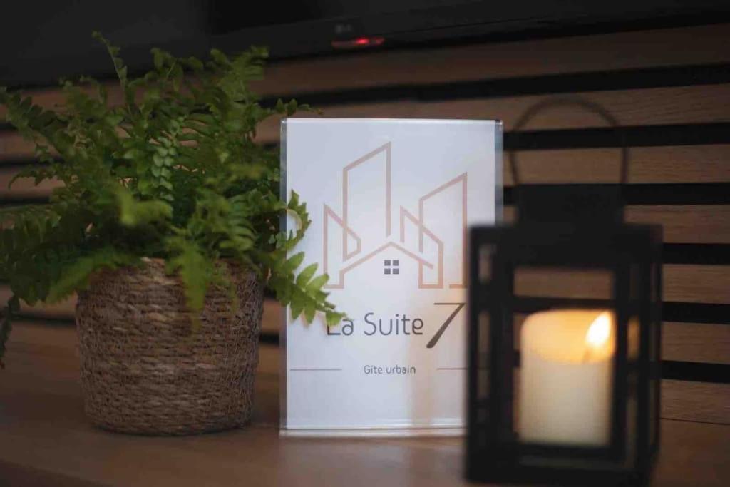 La Suite 7 Gite Urbain Шарлевиль-Мезьер Экстерьер фото